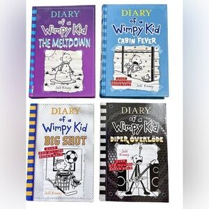 🎄Set of 4 Diary of a Wimpy Kid Books